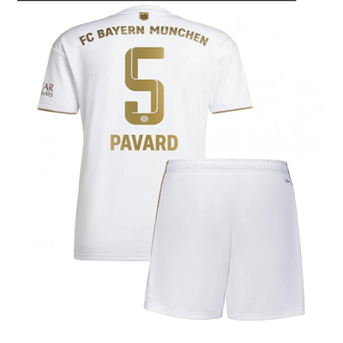 Dres Bayern Munich Benjamin Pavard #5 Gostujuci za djecu 2022-23 Kratak Rukav (+ kratke hlače)